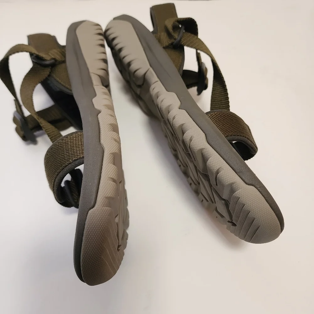 NWOB TEVA HURRICANE SIZE 13 S/N 1091588 OLIVE HUNTER GREEN MEN'S SANDALS SHOE